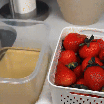 5 PCS Large Fruit Containers for Fridge - Leakproof Food Storage Containers with Removable Colander